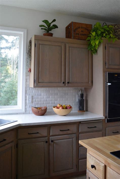 resurfacing oak cabinets